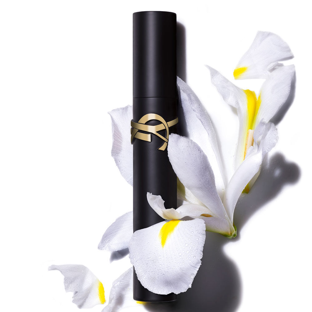 LASH CLASH EXTREME VOLUME MASCARA