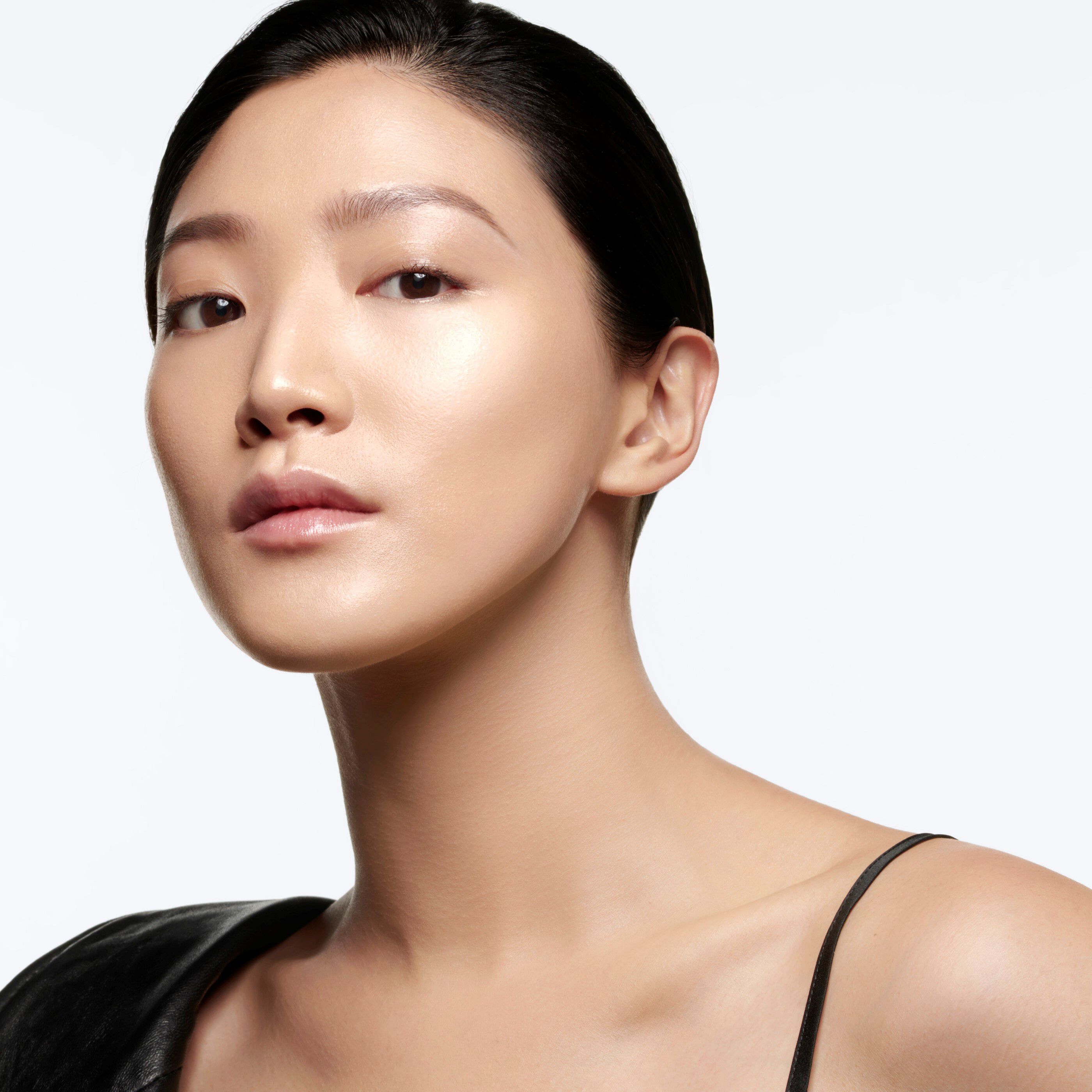 TOUCHE ECLAT GLOW PACT CUSHION