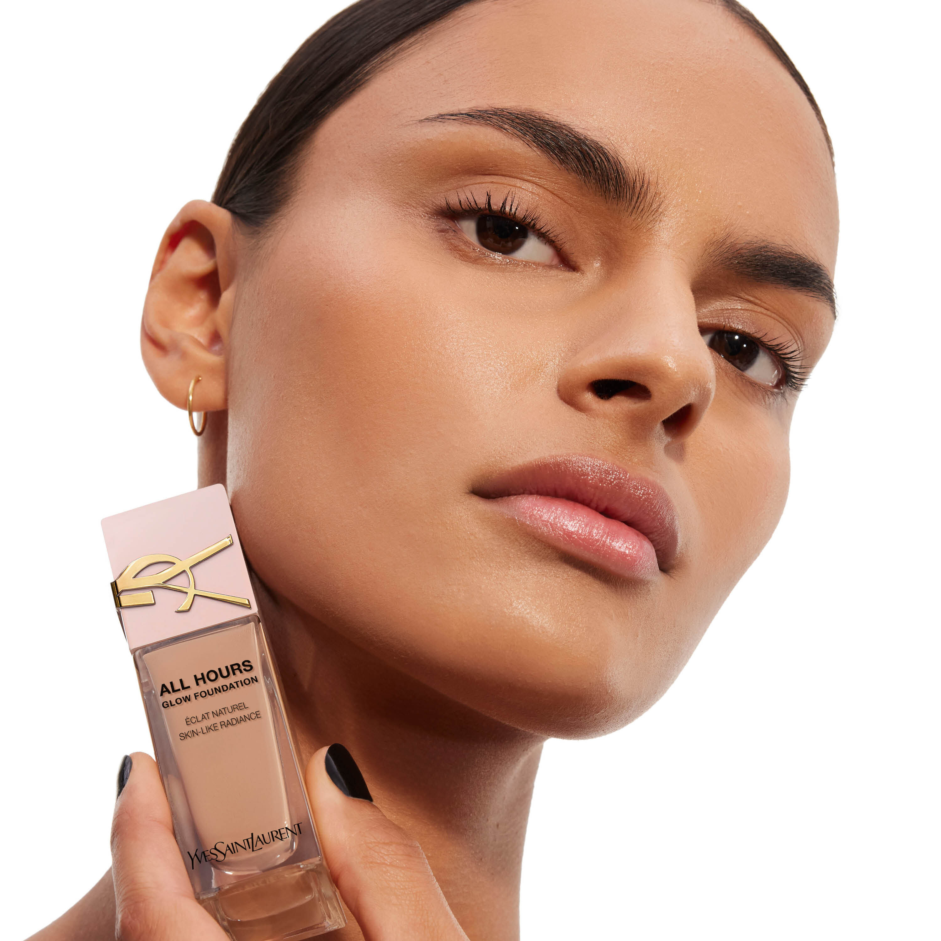รองพื้น ALL HOURS GLOW FOUNDATION