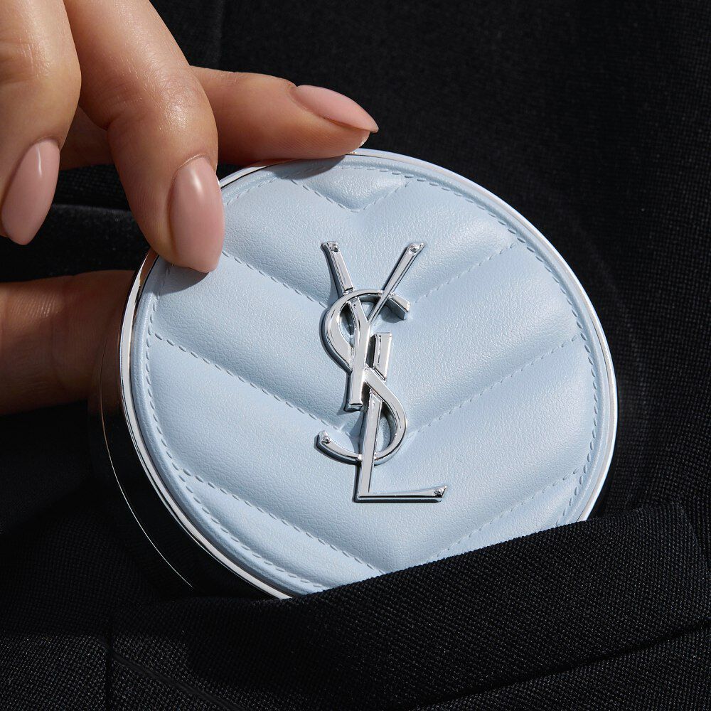 คุชชั่น ALL HOURS BLUR CUSHION