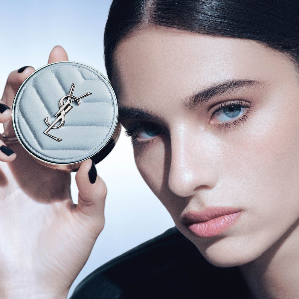 คุชชั่น ALL HOURS BLUR CUSHION