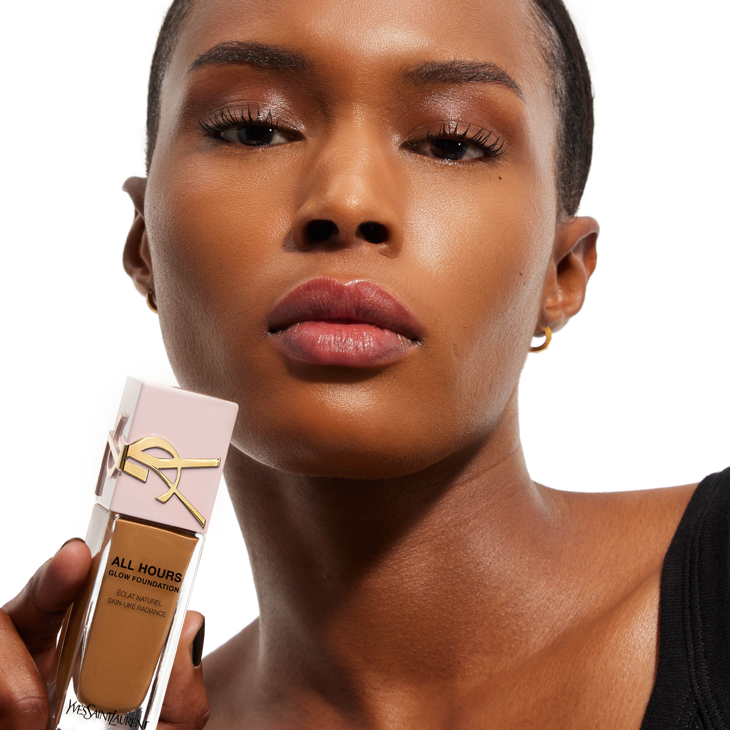 รองพื้น ALL HOURS GLOW FOUNDATION