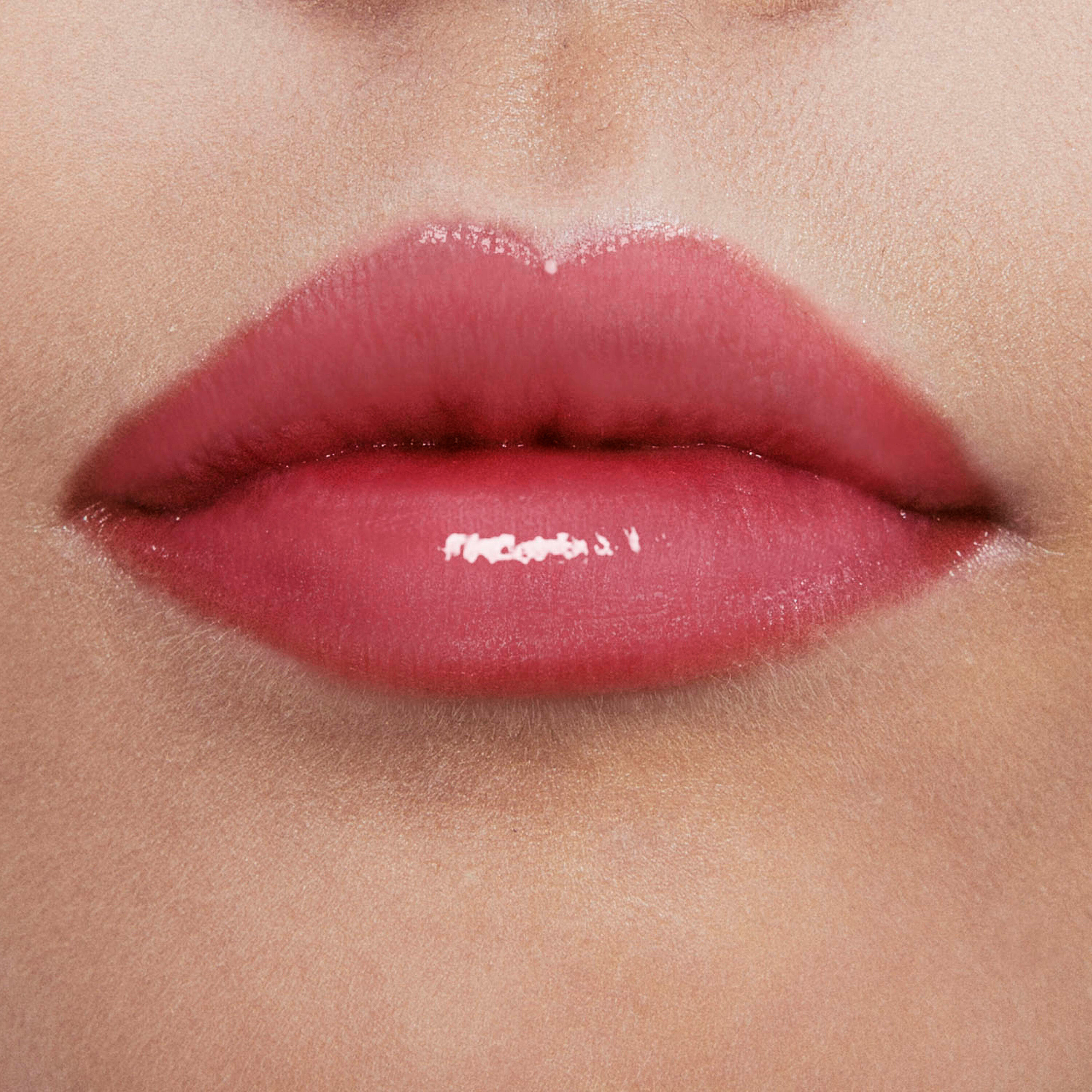 YSL LOVESHINE CANDY GLOW ลิปบาล์ม