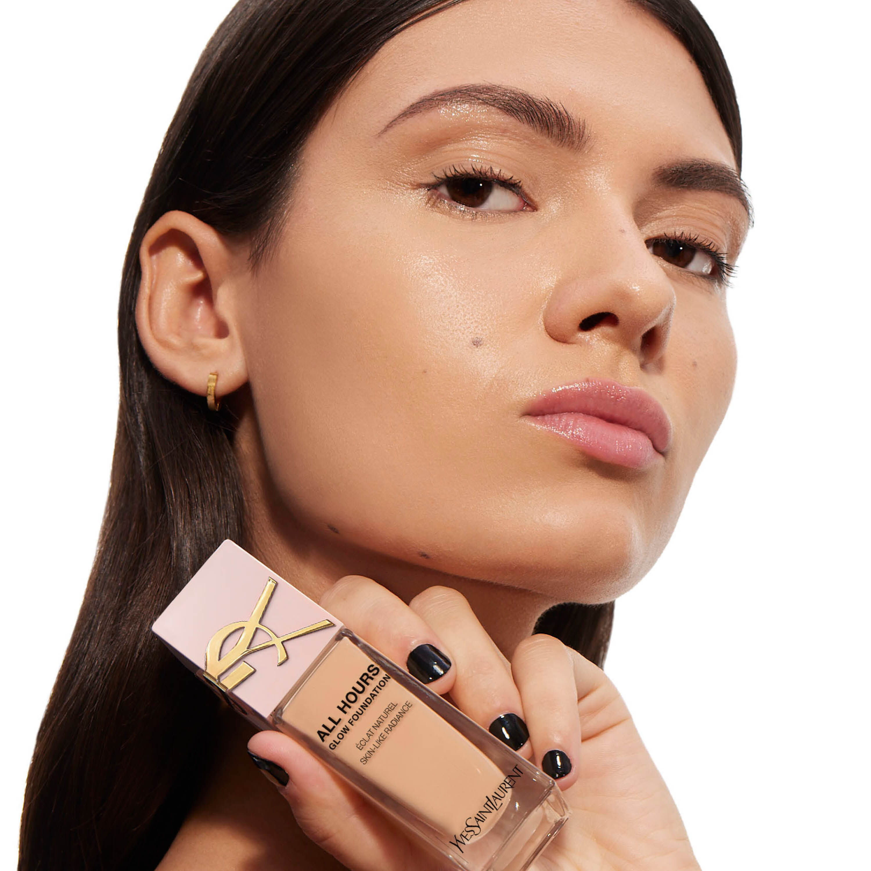 รองพื้น ALL HOURS GLOW FOUNDATION